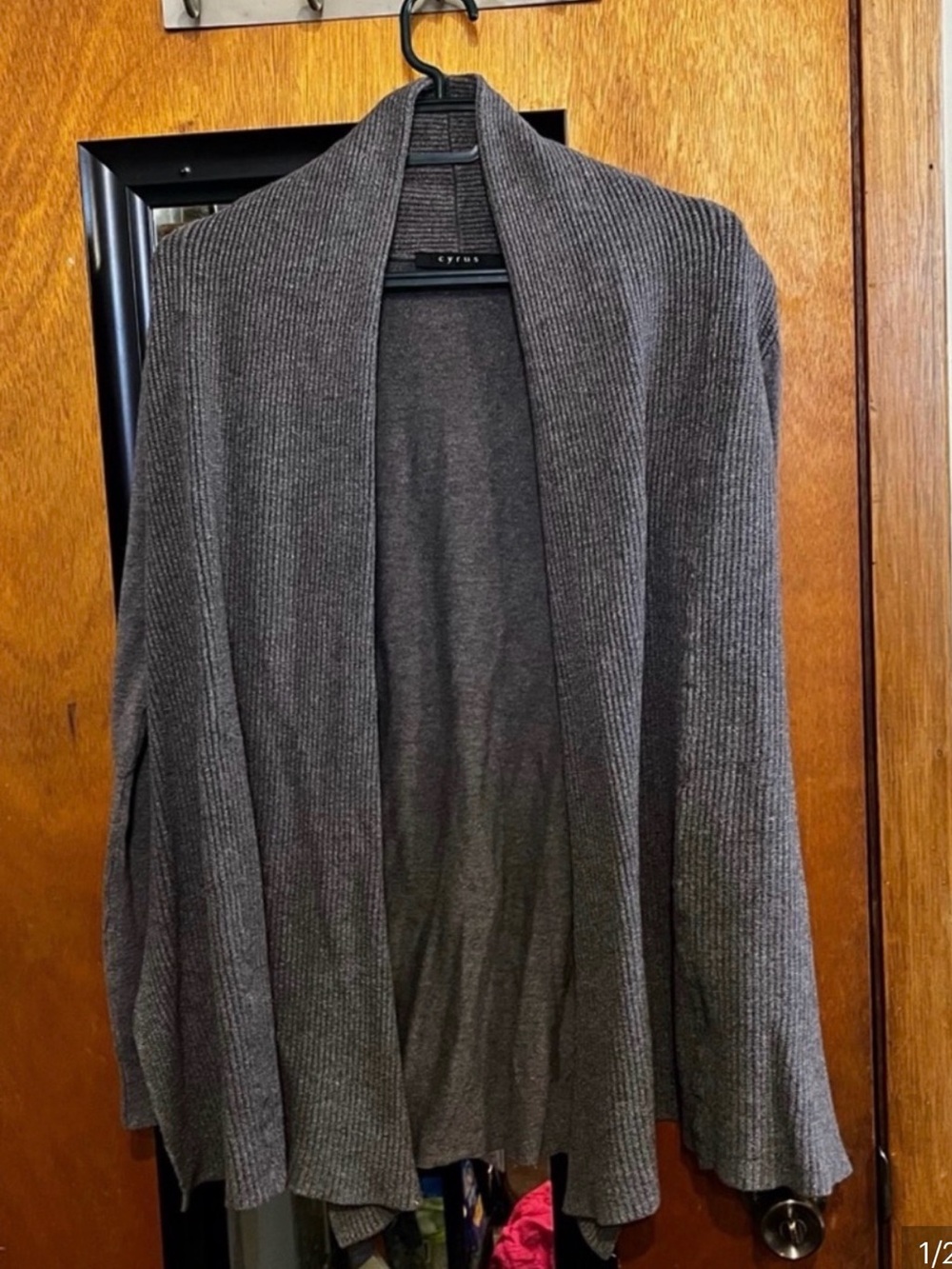 Cyrus Charcoal Gray Ribbed Open-Front Cardigan in size small